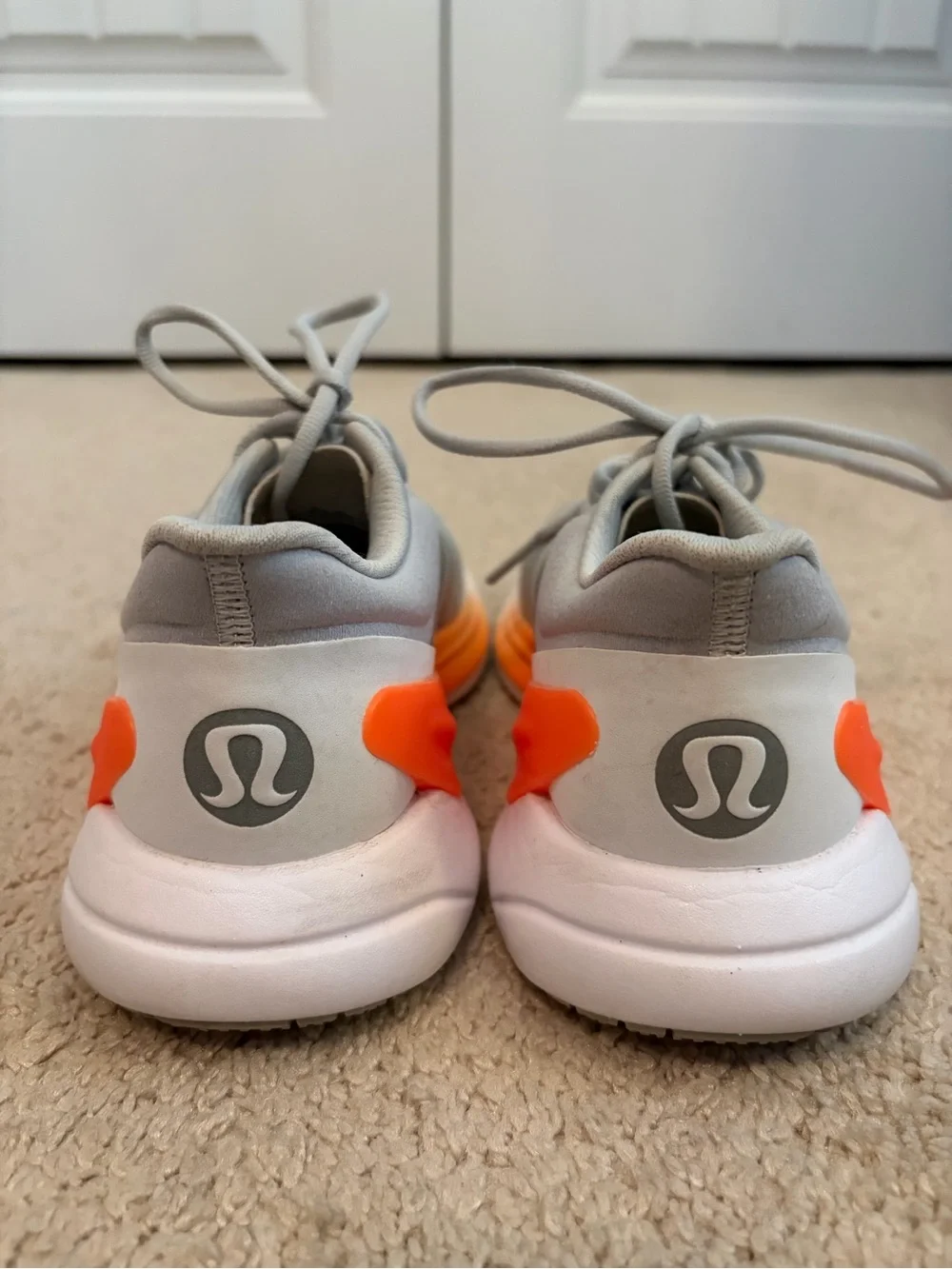Lululemon BlissFeel Run Women's Sz 5.5 Vapor Grey/Highlight Orange Running Shoes